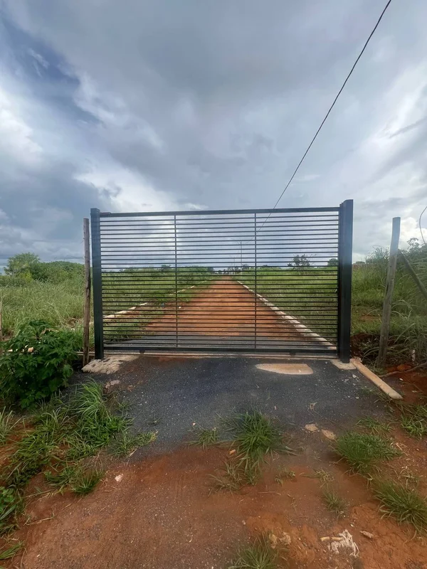 LOTE DE 400M² À VENDA NO CONDOMÍNIO GOLDEN 400, VICENTE PIRESDescubra a oportuni...