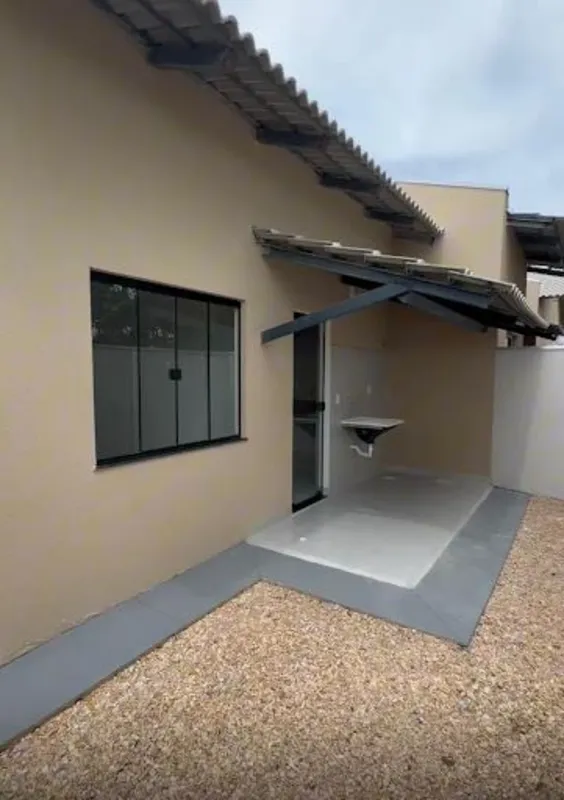 Garanto que esta casa vai te encantar muito mais pessoalmente.A casa está locali...