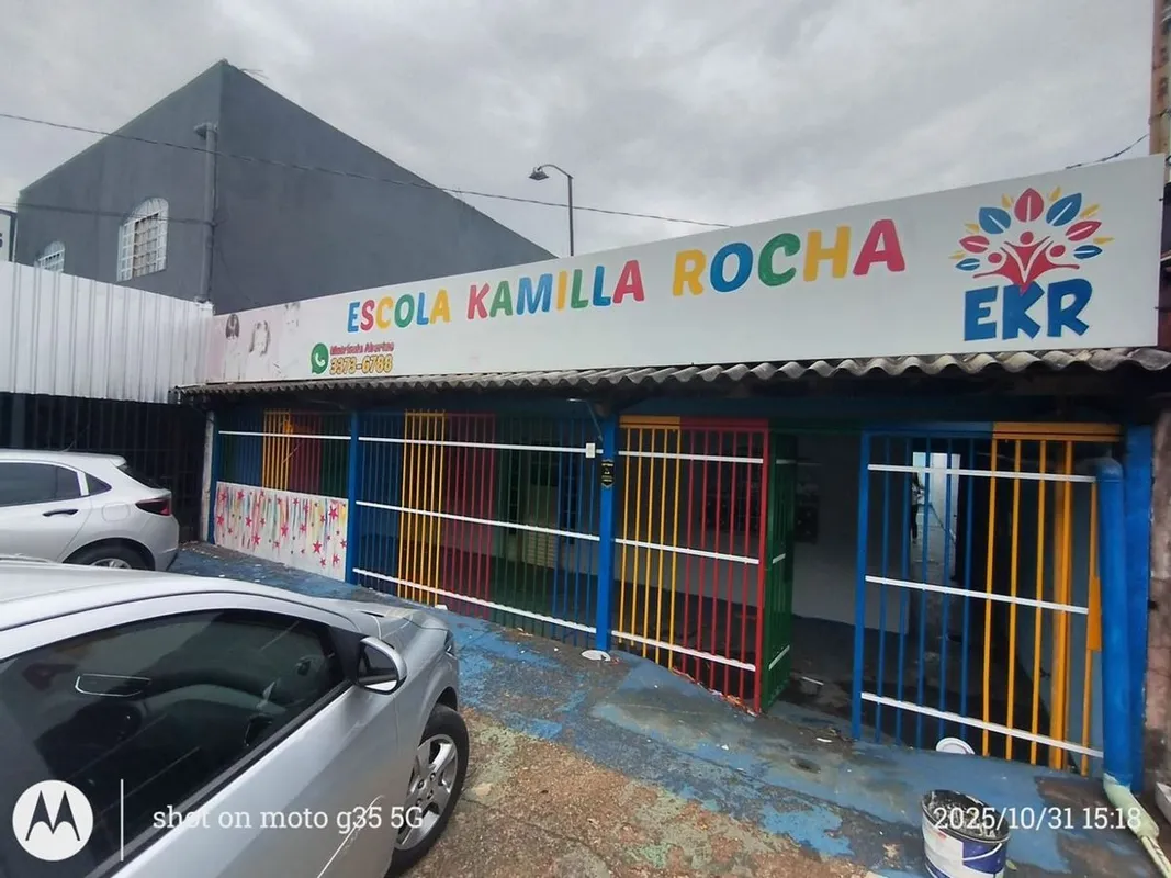 OPORTUNIDADE IMPERDÍVEL IMÓVEL PRONTO PARA TRANSFERIR Casa principal: na laje 3 ...
