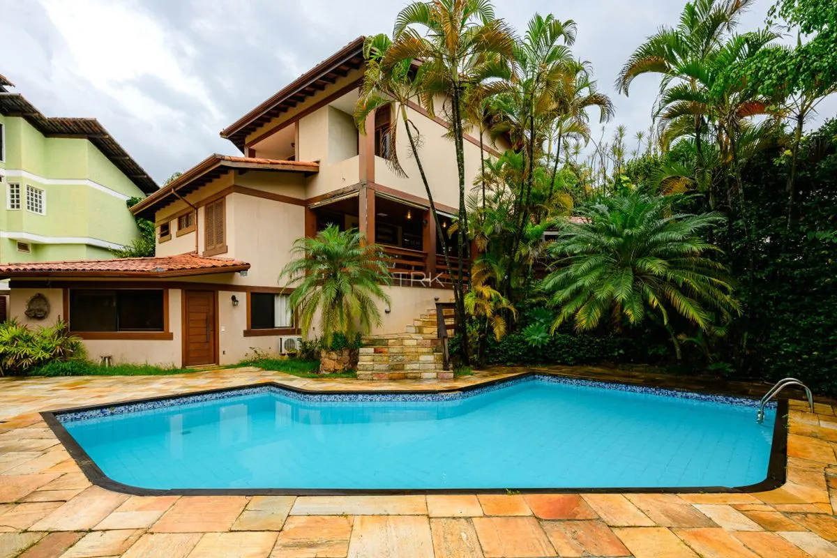 Casa com 6 quartos, sendo 4 suítes, à venda na SHIS QI 25, Lago Sul - Brasília.5...
