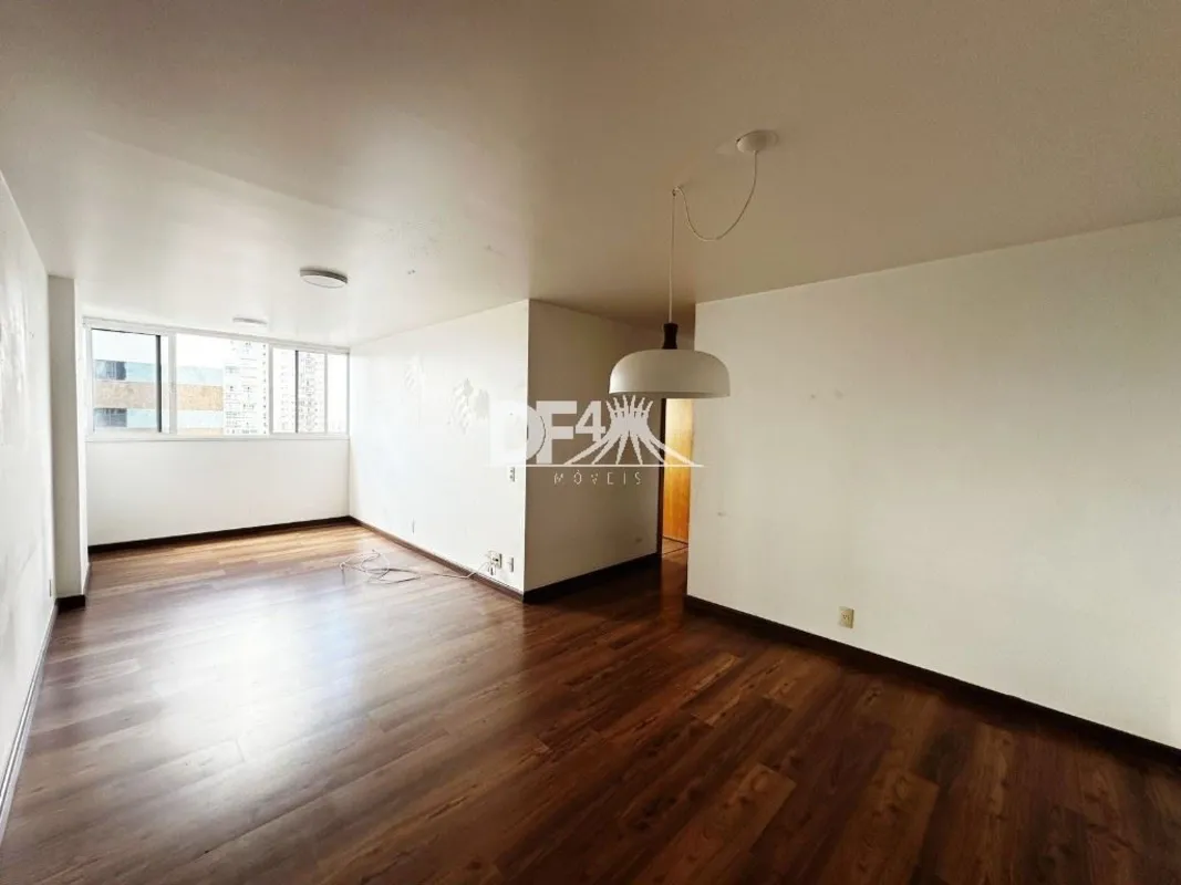 Encante-se com este lindo apartamento de 3 quartos, sendo um deles suíte, possui...