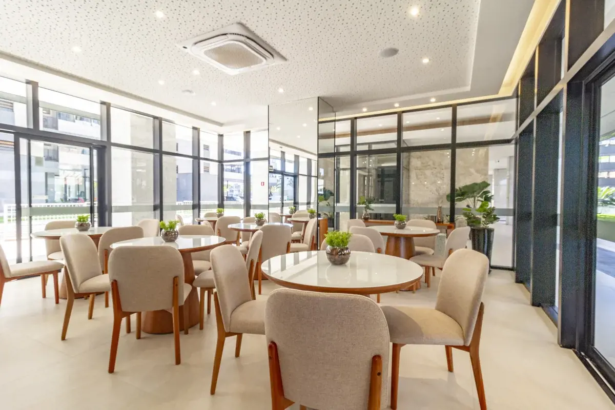 Situado na SQNW 303, uma das melhores quadras do Setor Noroeste.O Demartini ofer...