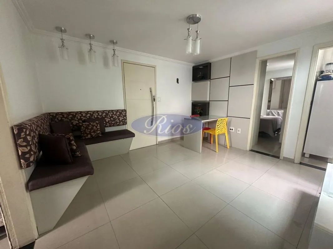 Rios Imóveis vende excelente apartamento de 3 quartos localizado na Avenida Cent...