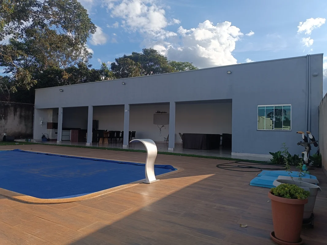 Descubra uma casa incrível no Condomínio Jardim do Oriente, localizado na Rodovi...
