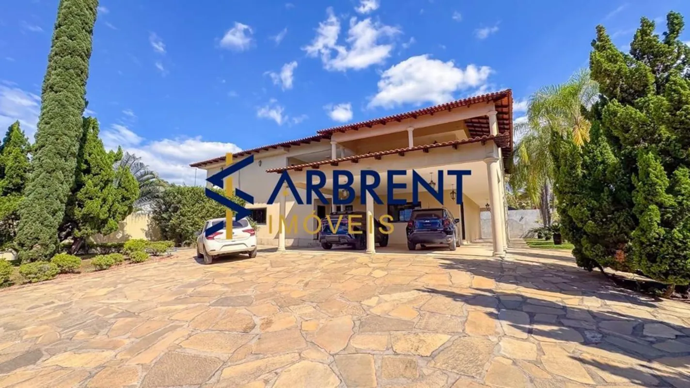 VENDE - Casa no SHA conjunto 4 em Arniqueira, conforto, sofisticação e exclusivi...