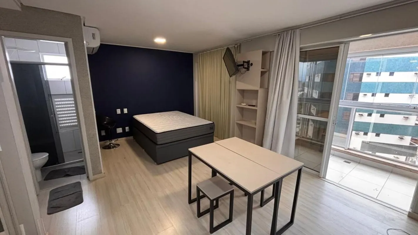 Flat moderno no Century 21 em Palmas praticidade, conforto e localização top!Sab...