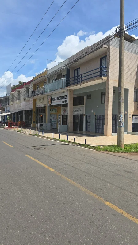 Loja de canto com subsolo na SCLRN 711, ASA NORTE, Brasília. Uma oportunidade ex...