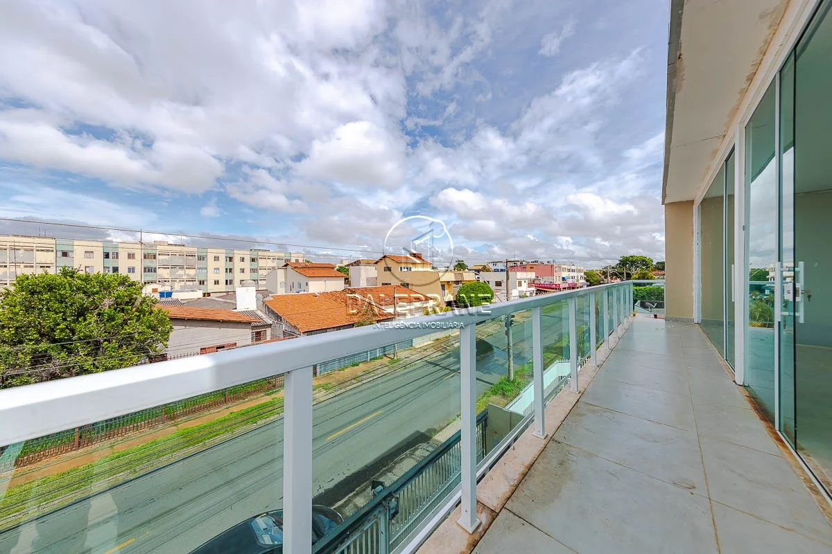 DALEPRANE INTELIGÊNCIA IMOBILIÁRIA VENDE CASA DE RUA NO GUARÁ I3 ANDARES - 4 SUÍ...