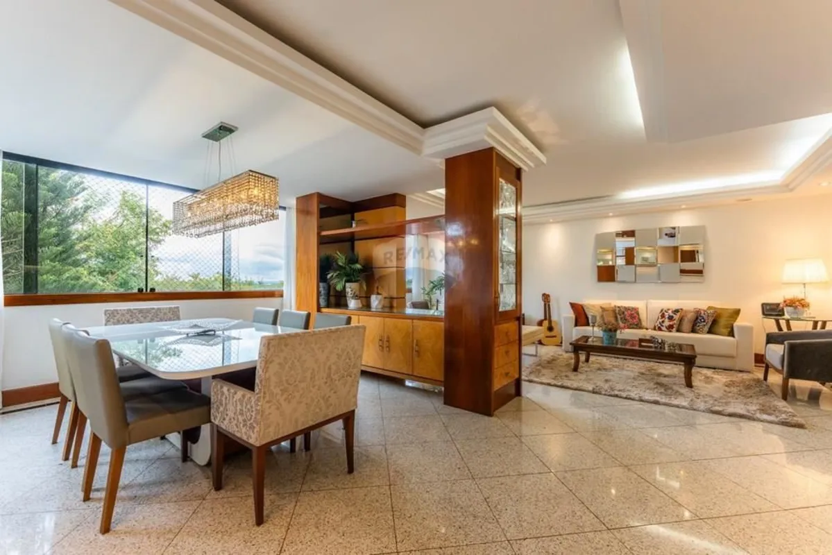 Asa Sul - SQS 213 | 5 Andar | 174m2 | 1 Vaga | Vista Livre | NascenteApartamento...