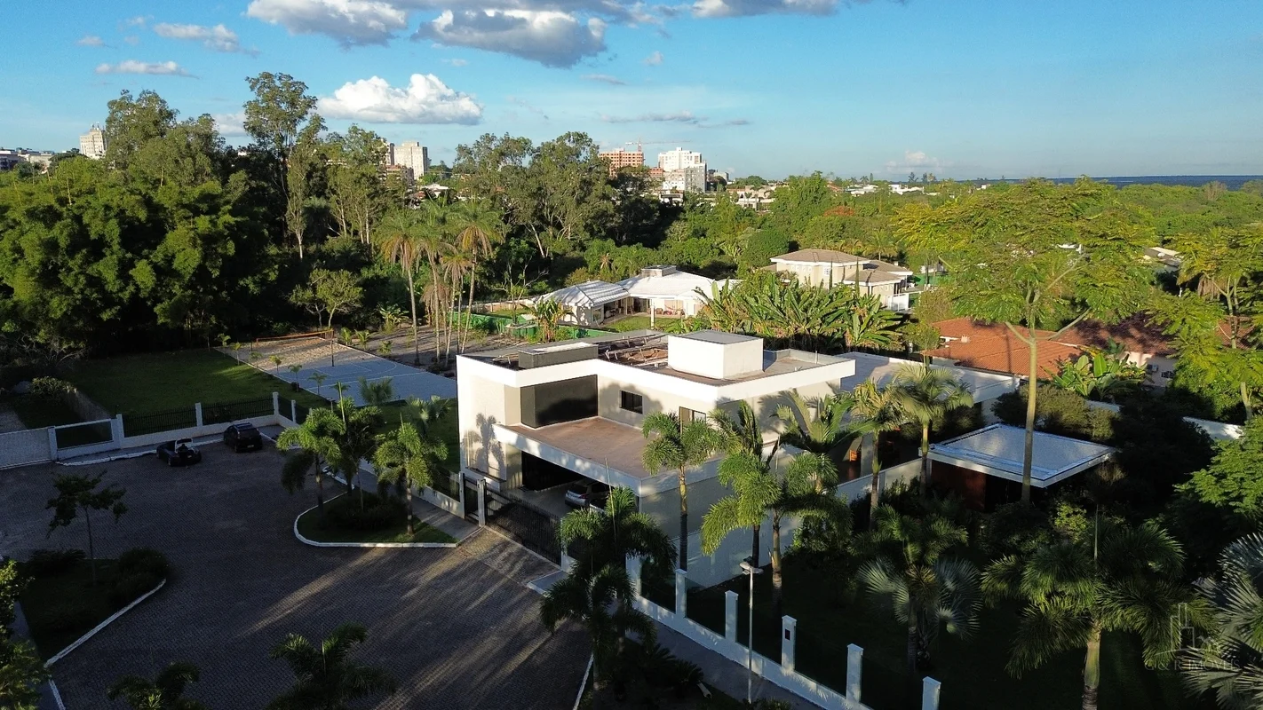 ?? CASA ALTO PADRÃO À VENDA NO PARK WAY Q1 – CONDOMÍNIO EXCLUSIVO | 4 SUÍTES | 2...