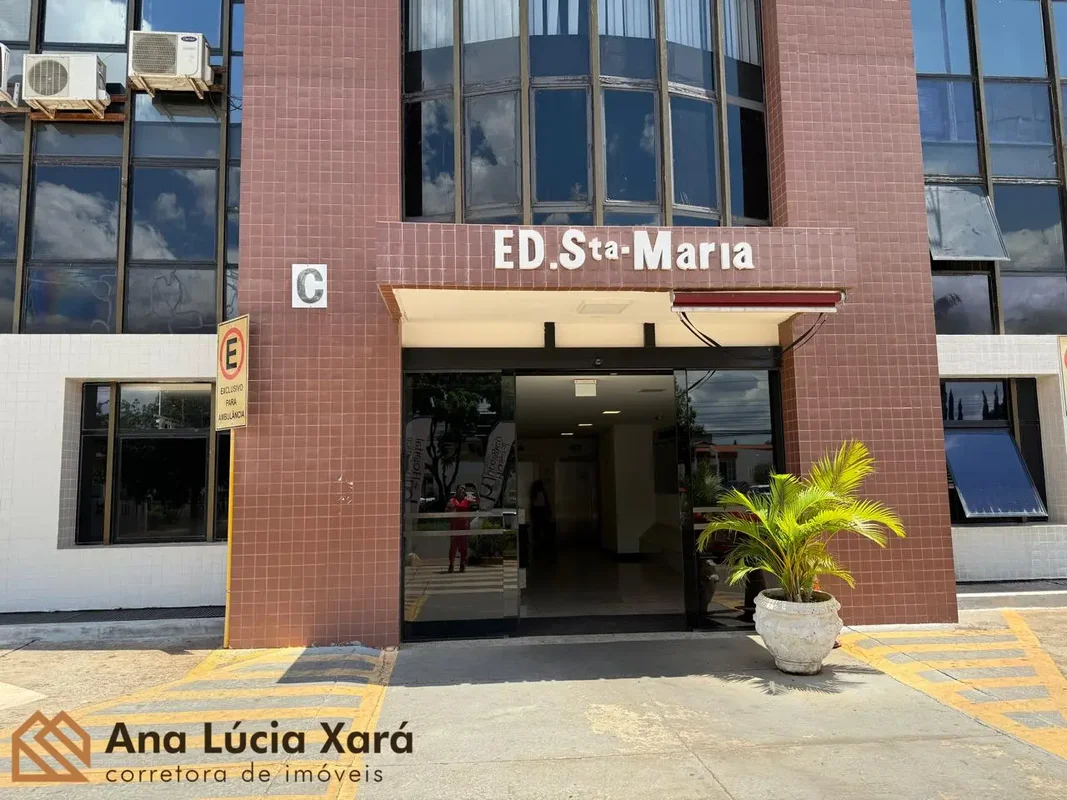 Sala comercial no Ed. Sta. Maria, localizada na SEPS 714/914, perfeita para quem...