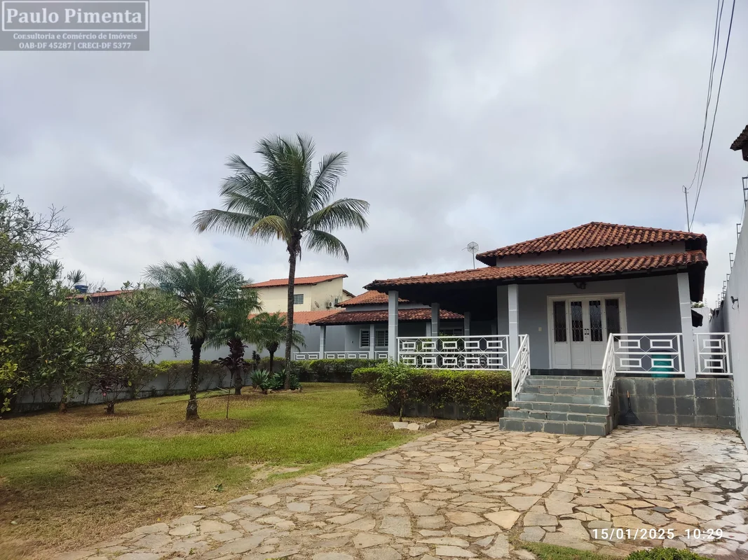 Descubra um lar perfeito em Vicente Pires, DF: uma casa condominial de 280m² de ...