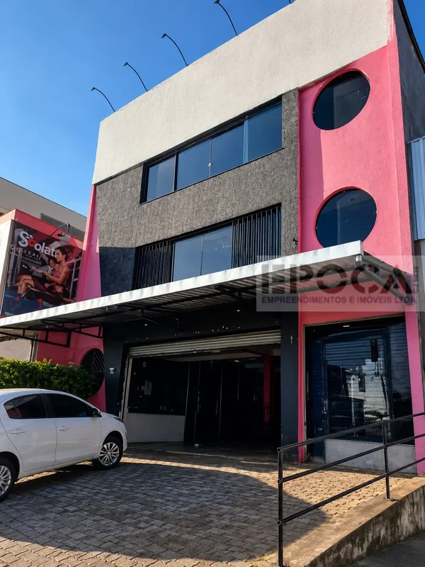 PRÉDIO COMERCIAL COM 3 PAVIMENTOS E 400MTS CADA PISO.PISO EM GRANITINA PREPARADA...