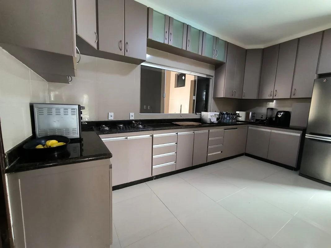 CASA EM ARNIQUEIRAS – OPORTUNIDADE IMPERDÍVEL!Se você busca conforto, espaço e u...