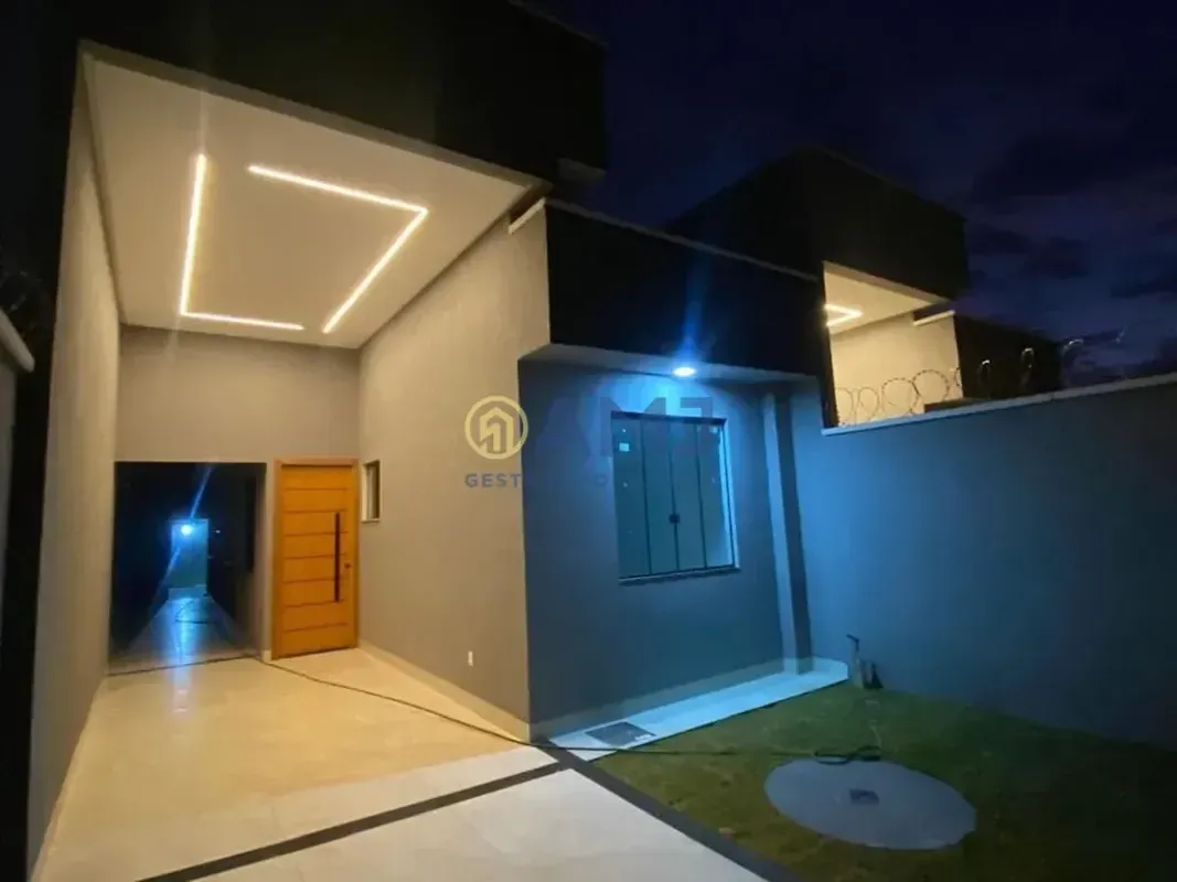 CASA À VENDA SETOR SERRA DOURADA III ETAPA GOIÂNIA 3 quartos, sendo 1 suíte Sala...