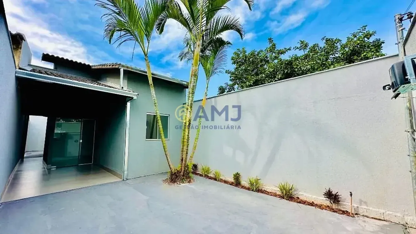 Casa à Venda no Residencial Santa Fé Área do terreno: 125 m²Área construída: 61,...