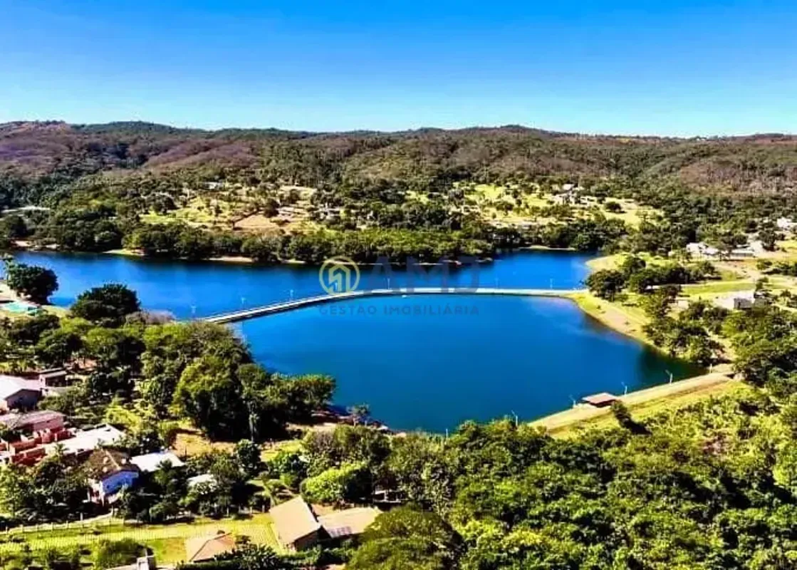 CONDOMÍNIO ÁGUAS DA SERRA HIDROLÂNDIAViva cercado pela natureza, com estrutura c...
