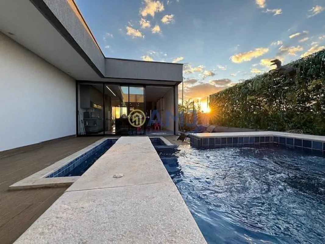 CASA TÉRREA À VENDA COND. JARDINS NÁPOLESTerreno: 463,87 m² Construção: 230,87 m...
