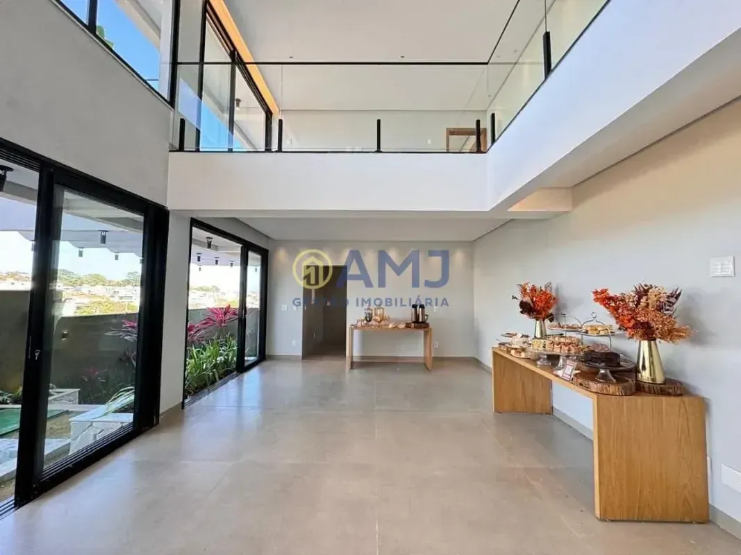 SOBRADO À VENDA COND. JARDINS NÁPOLES ALTO PADRÃOTerreno: 360 m² Construção: 273...