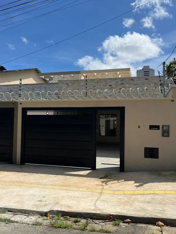 CASA 3 SUITES - ALTO PADRÃO NO JARDIM AMÉRICASe você busca sofisticação, localiz...