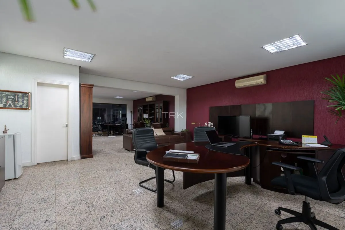 Prédio comercial à venda na SAAN 2, Setor Industrial - Brasília.5 experiências i...