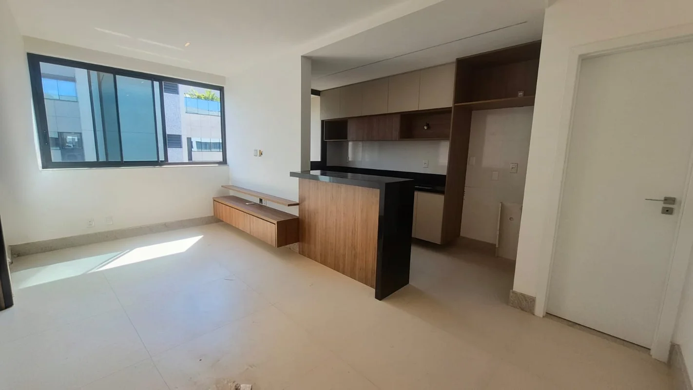 Cobertura com 2 suites- finalizando projeto de iluminação, marcenaria na cozinha...