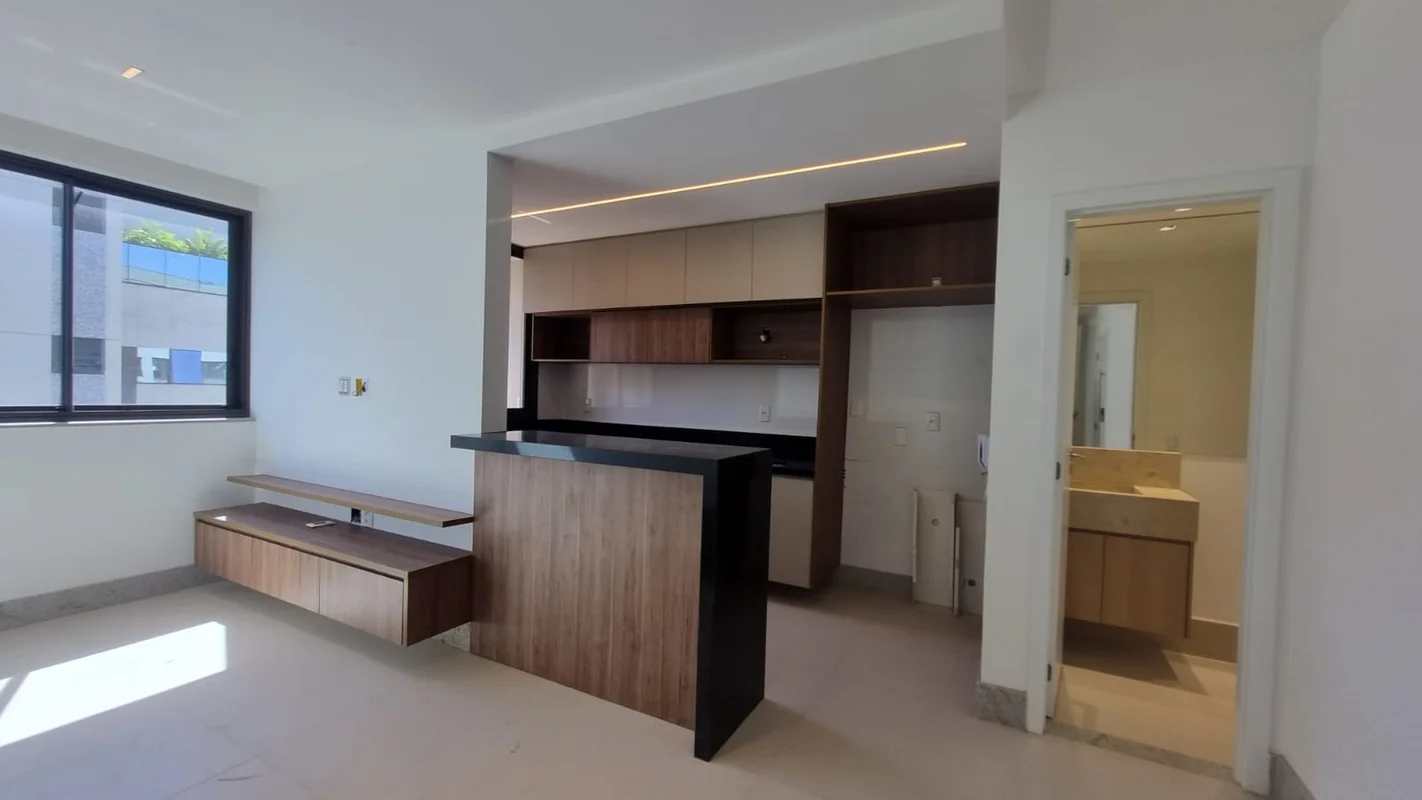 Cobertura com 2 suites- finalizando projeto de iluminação, marcenaria na cozinha...