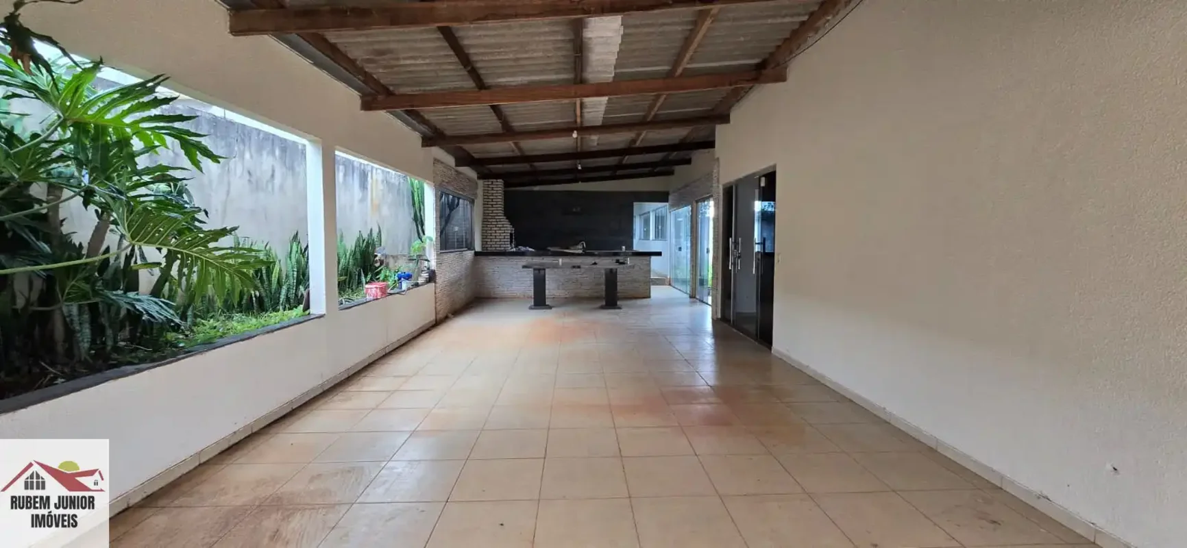 CASA DE ESQUINA – ESTÂNCIA QUINTAS DA ALVORADAExcelente oportunidade para quem b...