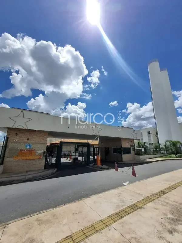 Apartamento com 46,24 m², composto por 02 quartos, sala, cozinha com área de ser...