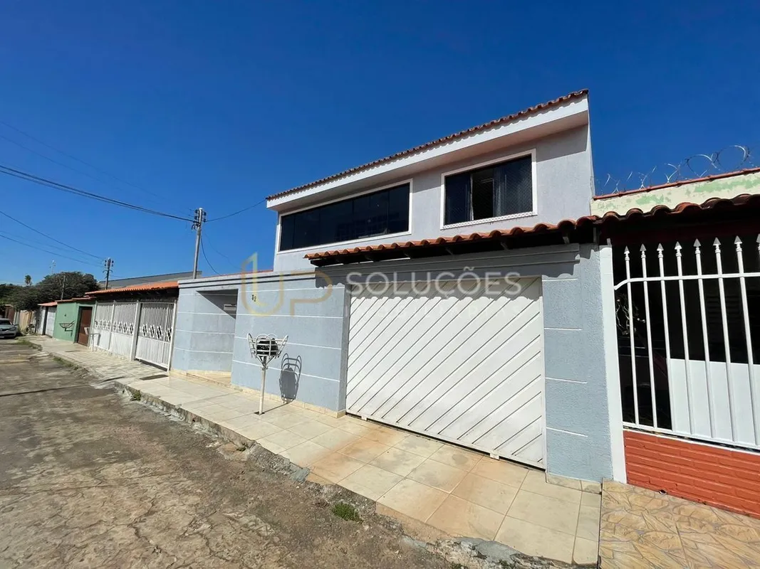 3 Quartos (1 Suíte) | Banheira de Hidro | Área Gourmet | Terreno: 175m² | Constr...