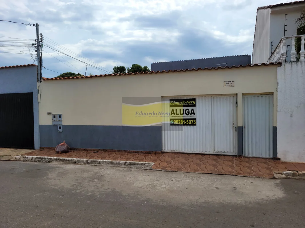 EDUARDO NERY - VENDE - *ATENÇÃO INVESTIDORES*SÃO QUATRO CASAS NO MESMO LOTE SEND...