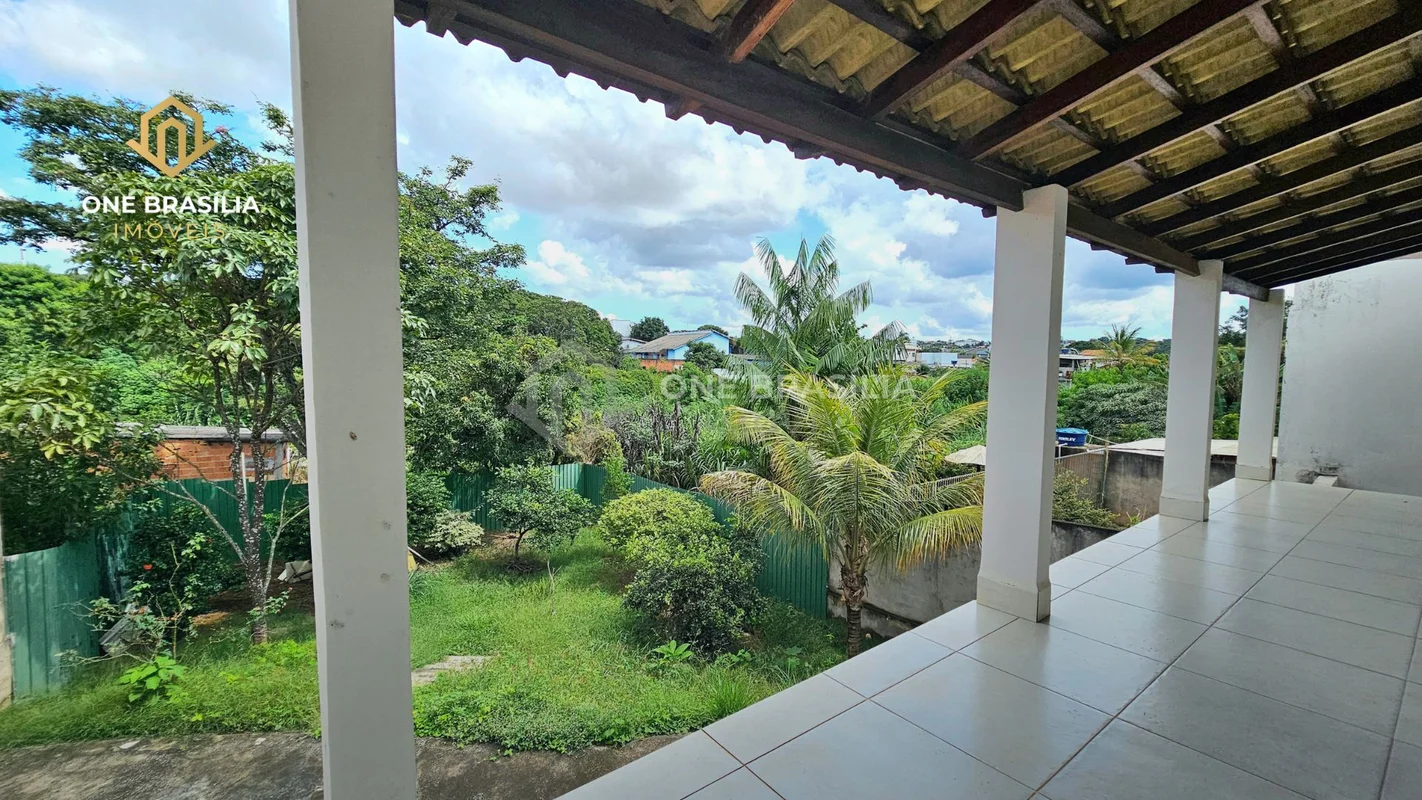 Lote com 500m² - 02 casas independentesAceita imóvel de menor valor em Águas Cla...