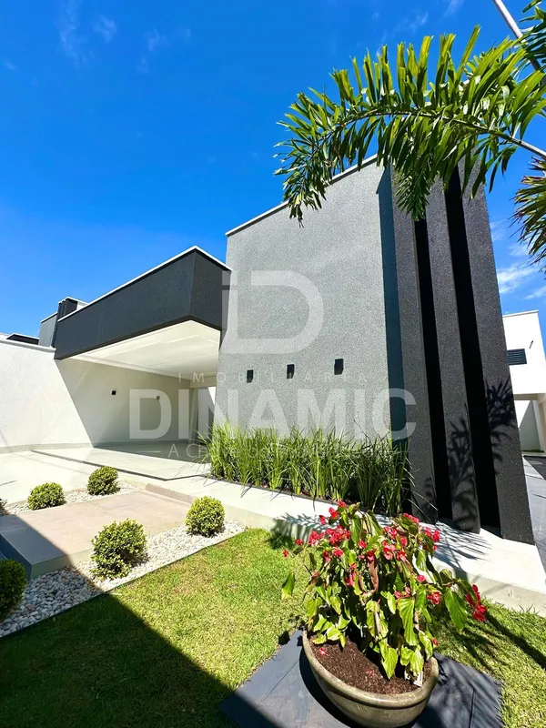 Casa moderna à venda no Residencial Monte Cristo ? Acabamento de alto padrão(ID ...