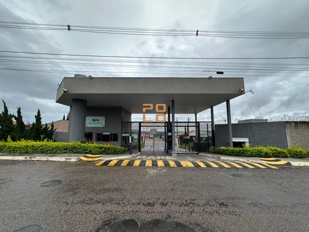 Casa para alugar no Condomínio Residencial Morumbi, no Setor Fazenda São Domingo...