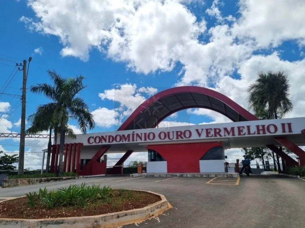 TERRENO JARDIM BOTÂNICOO Condomínio Ouro Vermelho II, é regularizado, está local...