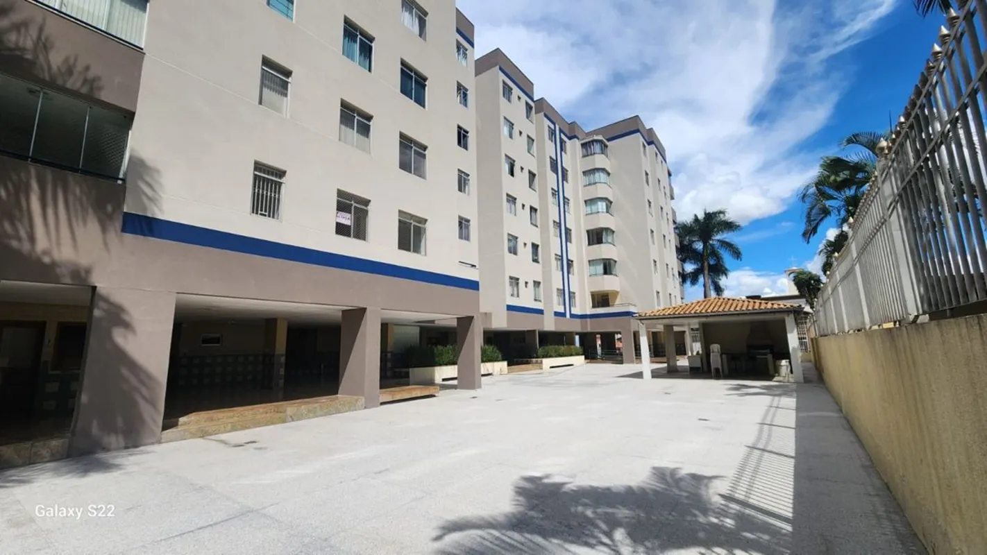 QI 31 ED. GUARAPARÍVENDO - ÓTIMO APTO - DE 1° ANDARCOMPOSTO POR:- SALA DE ESTAR ...
