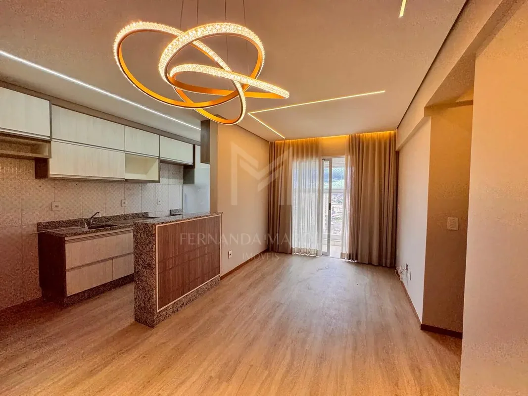Fernanda Marques vende lindo apartamento reformado e pronto para morar em Samamb...
