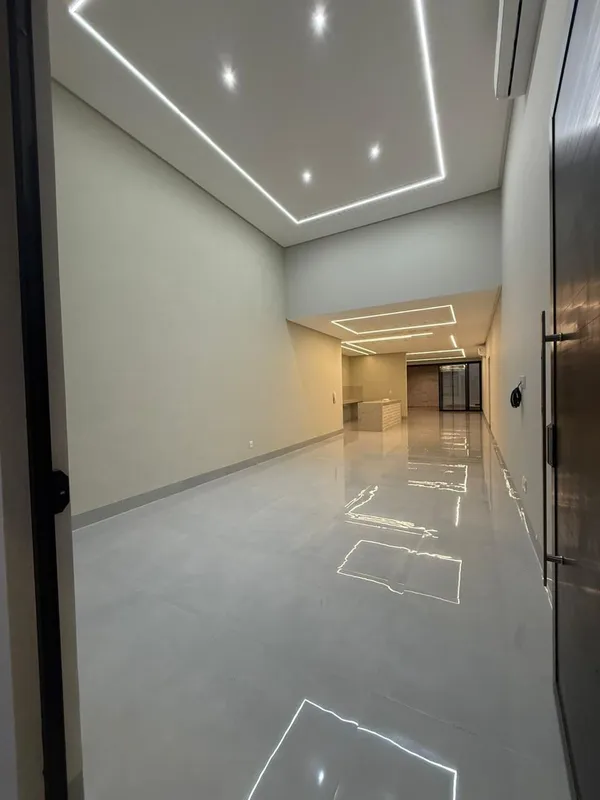 CASA VILA BOA Terreno 360mtsArea construida: 228mtsSala pe direto duploSala de j...