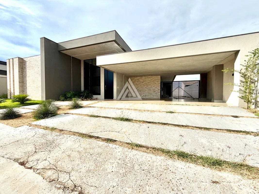 Venha conhecer essa incrível casa em condomínio fechado, localizada em uma das á...