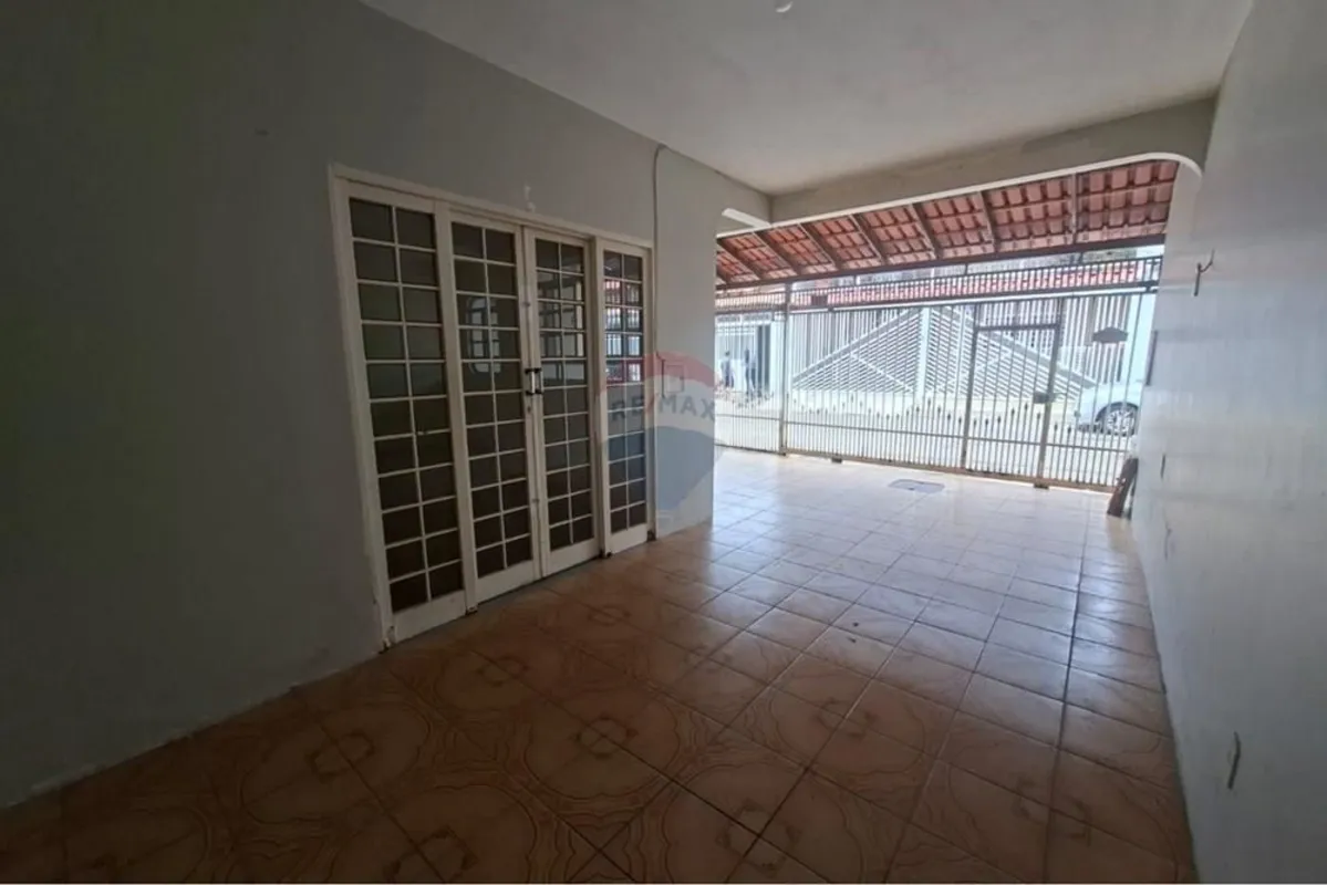 UM SOBRADO EM UMA LOCALIZAÇAO DIFERENCIADA PARA VOCÊ E SUA FAMILIA .03 QUARTOS C...