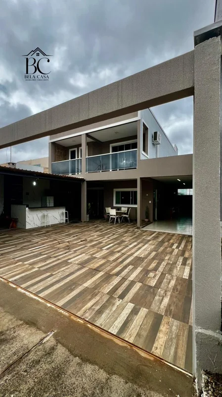 Casa à Venda no Condomínio Quintas do Ipês – Avenida do SolSe você busca confort...