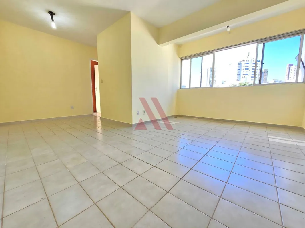 COD: 1276RESIDENCIAL ILHA DA MADEIRA - SETOR AEROPORTO - 60m²- Andar baixo- Comp...