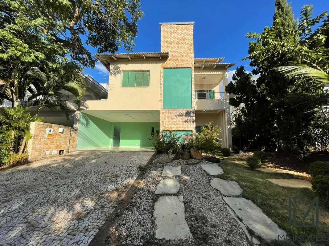 Sobrado no Jardins Madri | Goiânia | 296m²Sobrado localizado no condomínio Jardi...