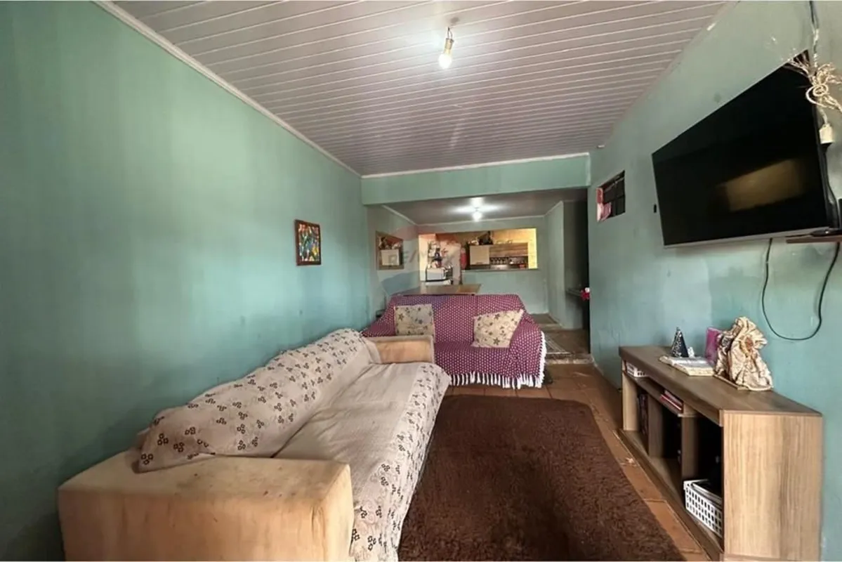Casa localizada na QNL 15, conjunto D Taguatinga Norte Casa com 2 KITS:3 salas3 ...