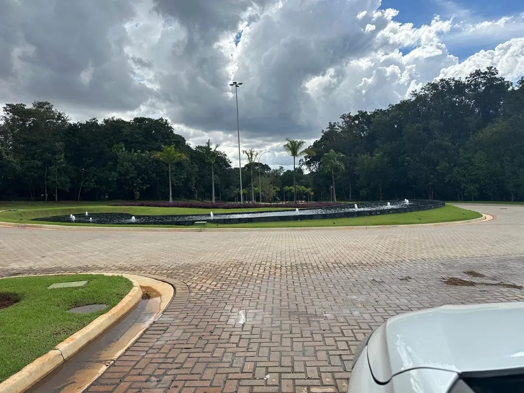 Excelente lote à venda no Jardins França.Com 593,68m², ótima topografia e ideal ...