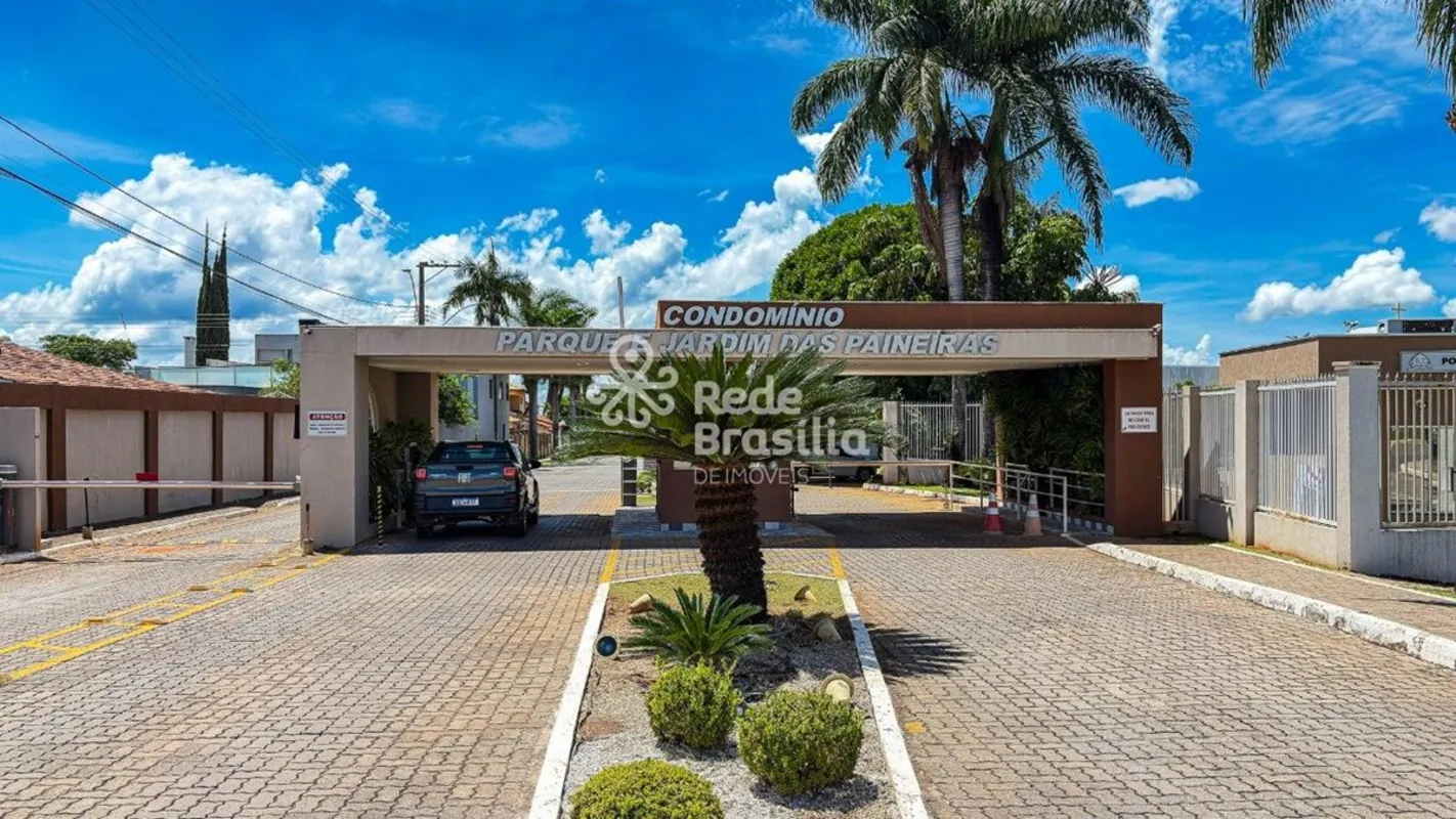 Condomínio Parque e Jardim Das Paineiras, Jardim Botânico.Casa com habite-se, ac...