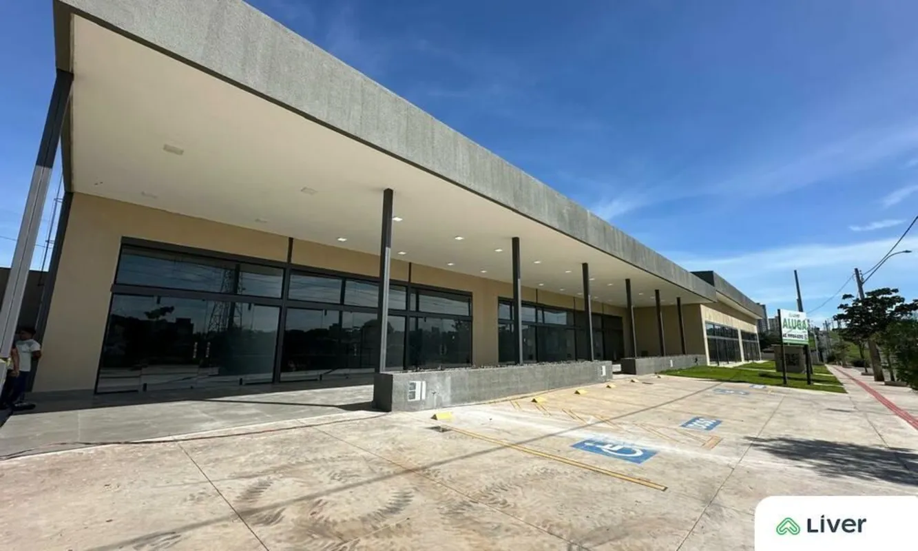 Loja Comercial para Alugar com Mezanino Próximo à BR-153 e Anel ViárioLoja comer...