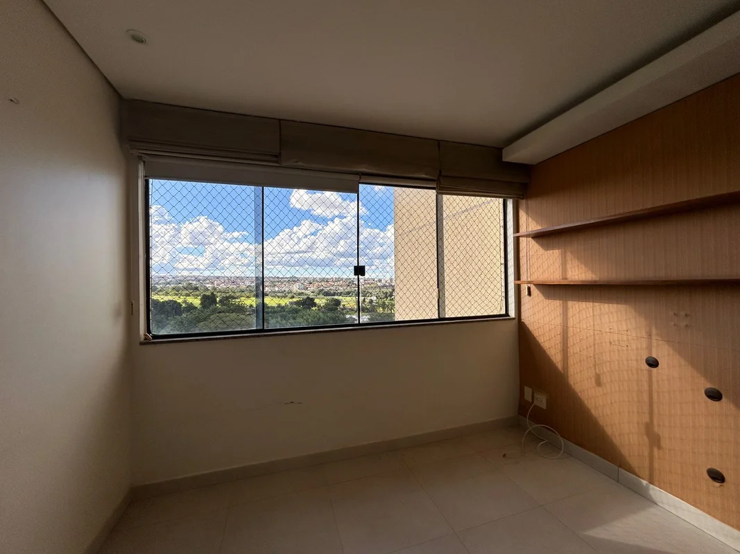 Vista espetacular, próximo a nova saída de Aguas Claras, muito bem localizado na...