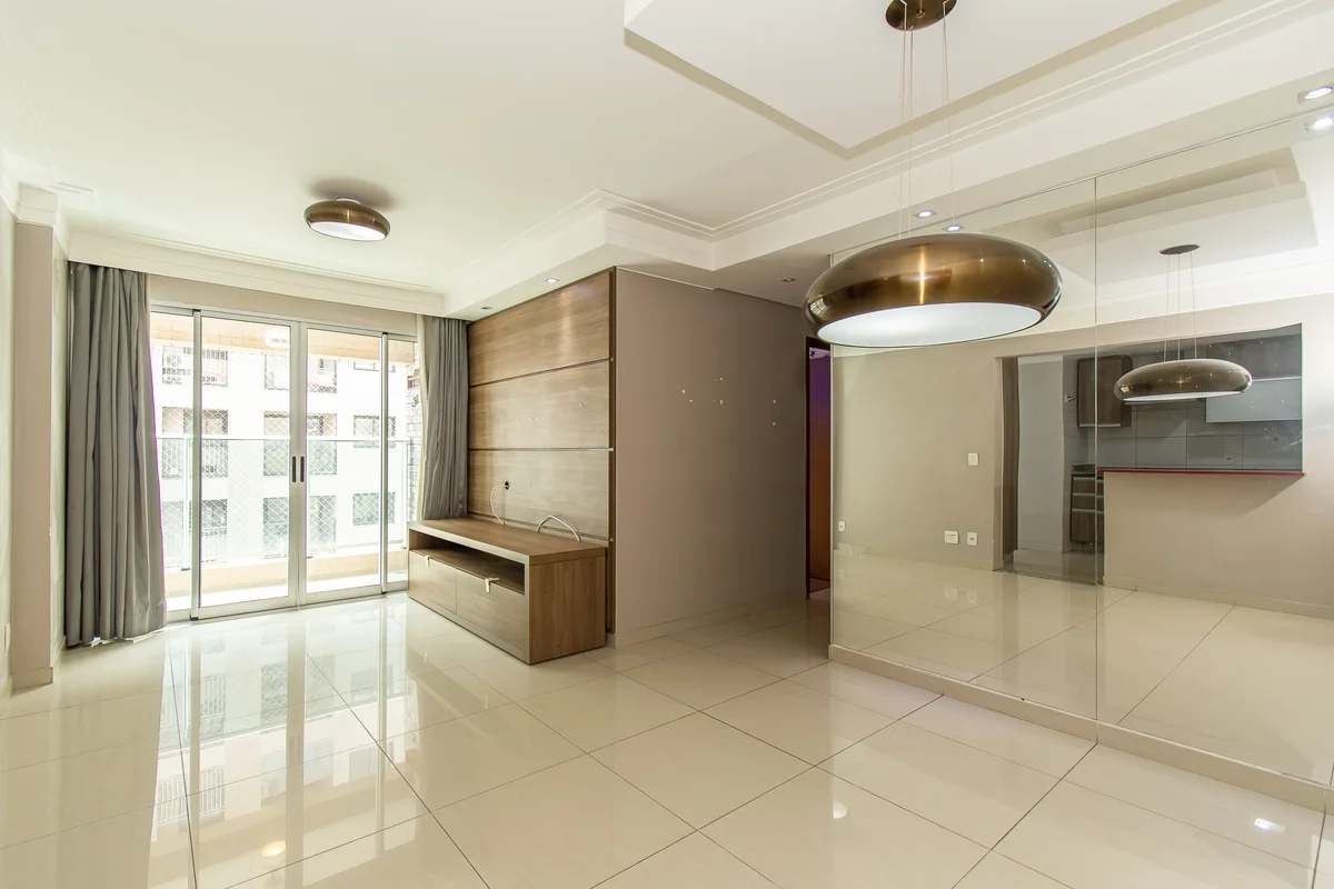 RESIDENCIAL OSCAR FREIRE - 3 QUARTOS, SENDO 1SUÍTE - 13° ANDAR - REFPORMADO - VA...