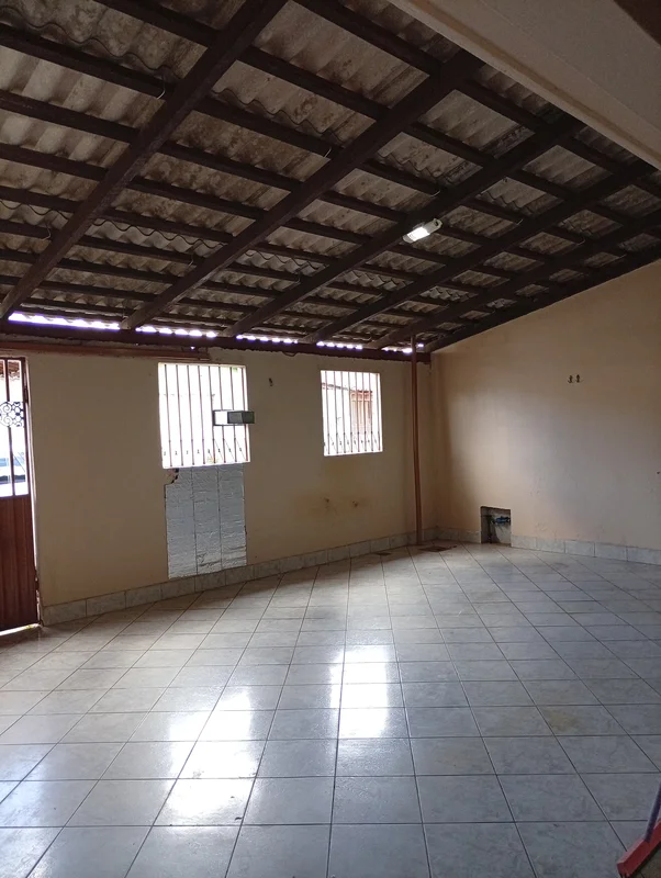 ?? OPORTUNIDADE – QNM 26 CEILÂNDIA?? Localização: QNM 26Casa com excelente espaç...